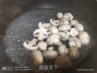 火腿蘑菇沙拉的做法步骤：5