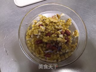 核桃豆浆的做法步骤：1