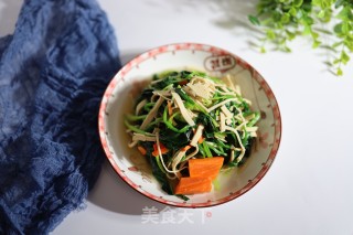 菠菜拌豆腐皮的做法步骤：5