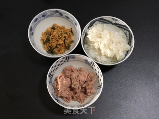 金枪鱼芝士烤饭团的做法步骤：1