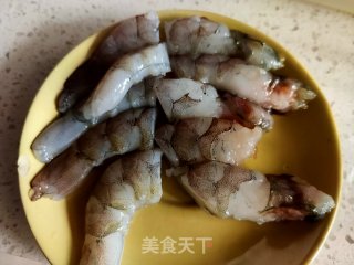 韭菜鸡蛋炒虾仁的做法步骤：2