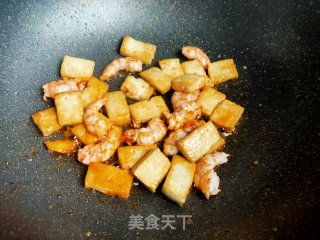 韭菜鸡蛋炒虾仁的做法步骤：8