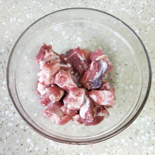 排骨蒸土豆的做法步骤：3
