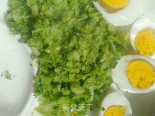 虾仁沙拉的做法步骤：5
