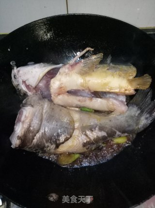 清炖清江鱼的做法步骤：5