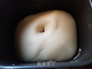 牛奶面包卷的做法步骤：5