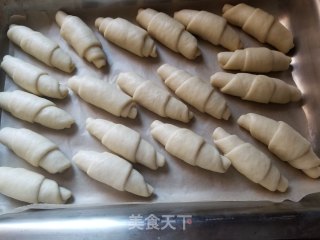 牛奶面包卷的做法步骤：10