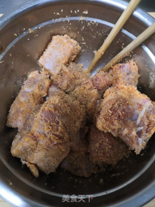 粉蒸排骨的做法步骤：6