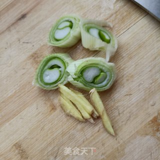 春笋腊肉焖面的做法步骤：5