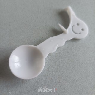 蜂蜜腌百香果的做法步骤：3