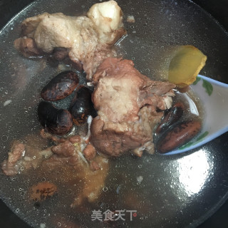 芸豆煲猪筒骨的做法步骤：6