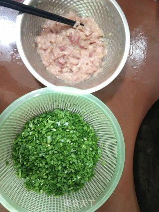 花心猪肉韭菜饺子的做法步骤：6