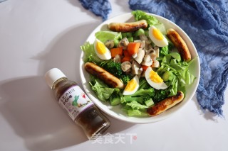 蘑菇西蓝花鸡肉火腿沙拉的做法步骤：8