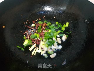 辣子鸡翅根的做法步骤：9
