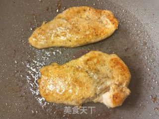 香煎鸡胸肉的做法步骤：14
