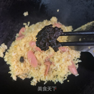 榄菜火腿肠炒饭的做法步骤：5
