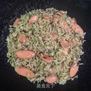 榄菜火腿肠炒饭的做法步骤：6