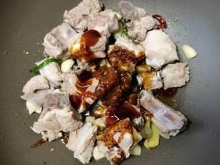 小米椒烧排骨的做法步骤：8