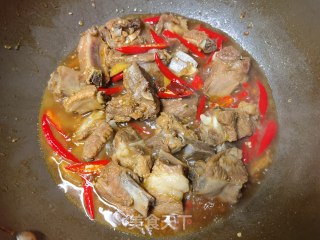 小米椒烧排骨的做法步骤：16
