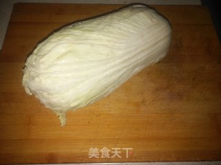 醋溜白菜的做法步骤：1
