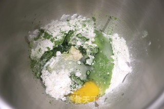 抹茶蜜豆吐司的做法步骤：2