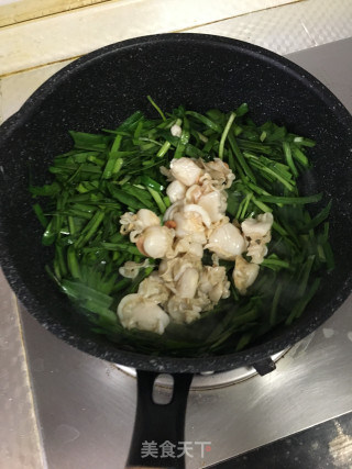 韭菜炒扇贝的做法步骤：5
