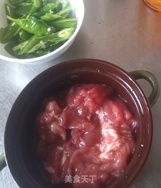 荷兰豆口菇炒牛肉片的做法步骤：2