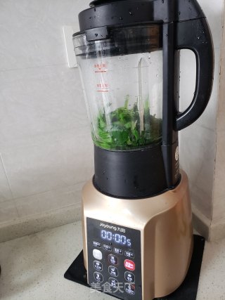 菠菜汁花卷的做法步骤：3