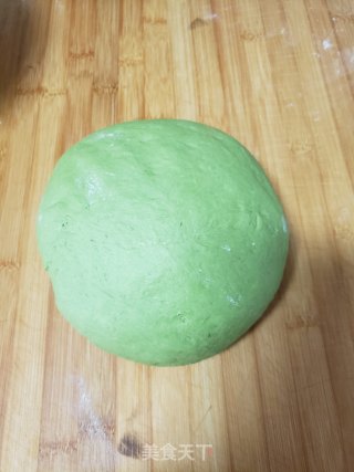 菠菜汁花卷的做法步骤：6