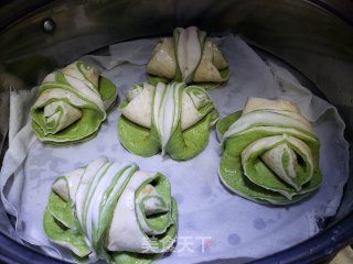 菠菜汁花卷的做法步骤：16