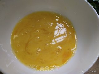 春韭炒鸡蛋的做法步骤：2
