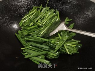 春韭炒鸡蛋的做法步骤：5