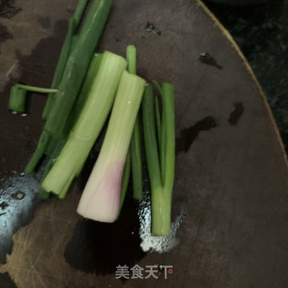 豆酱焖花仙的做法步骤：3