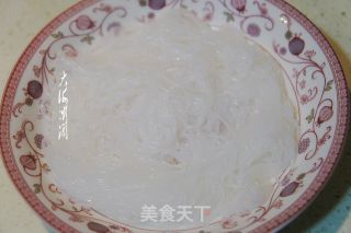 蒜蓉粉丝蒸大虾的做法步骤：5