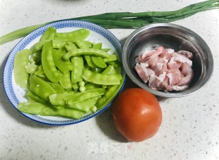 番茄荷兰豆炒肉片的做法步骤：1