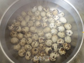 酱烧鹌鹑蛋的做法步骤：2