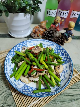 蒜苔炒八爪鱼的做法步骤：10