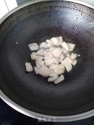 酸菜炒肉末的做法步骤：3