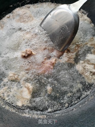 枸杞叶筒骨汤的做法步骤：1