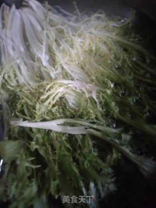 生拌苦菊的做法步骤：1