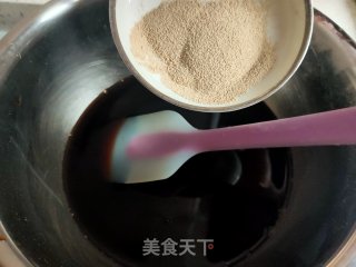 玉米面红糖红枣发糕的做法步骤：6