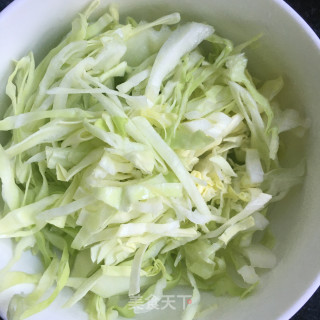黑芝麻酱包菜饼的做法步骤：3