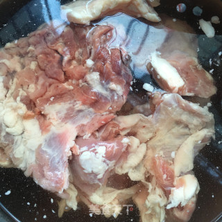 红烧羊肉面的做法步骤：2