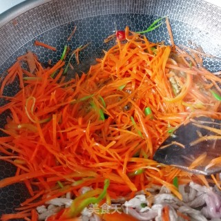 鱼香肉丝的做法步骤：5