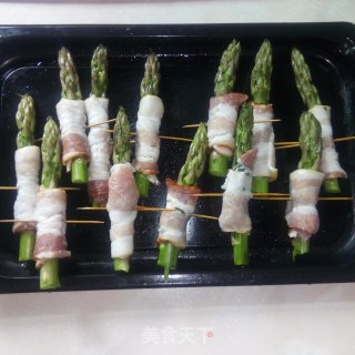 芦笋培根卷的做法步骤：3