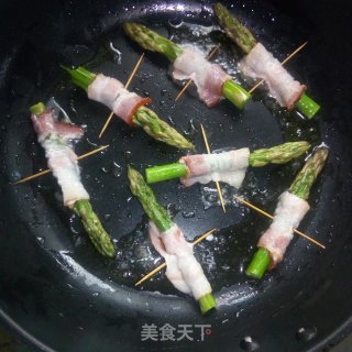 芦笋培根卷的做法步骤：6