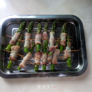 芦笋培根卷的做法步骤：7