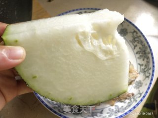 鲜虾焖冬瓜的做法步骤：2