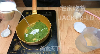 超简单抹茶奶冻，口感Q弹、香滑细腻，一道非常值得推荐的甜点。的做法步骤：1