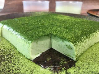 超简单抹茶奶冻，口感Q弹、香滑细腻，一道非常值得推荐的甜点。的做法步骤：16